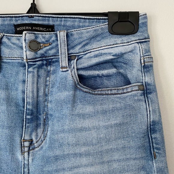 Modern American Skinny Jeans - Picture 3 of 9